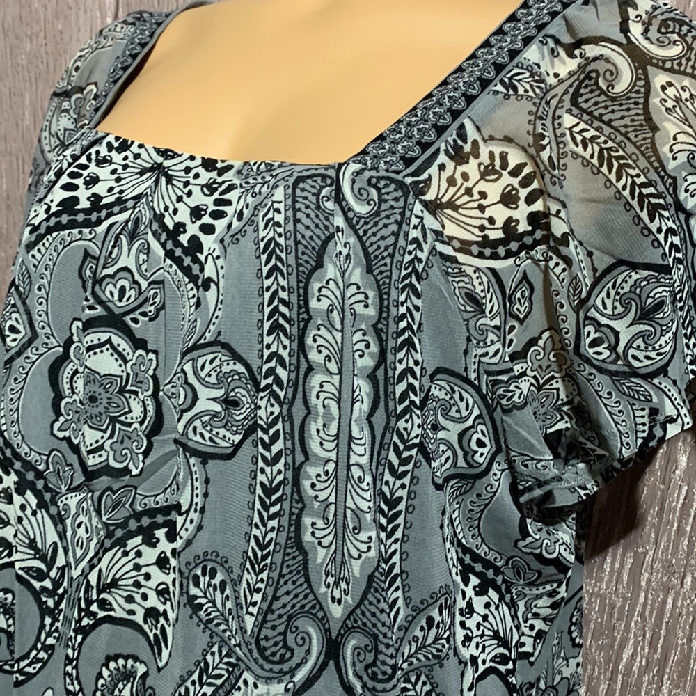 Apt. 9 Top Blouse Gray Black Floral Paisley Square Neck Short Sleeve Size 2X - Picture 8 of 16